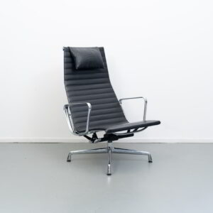 ACTIE! Vitra Eames EA 124 Fauteuil Zwart Leer - Chroom