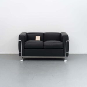 Cassina LC2 Tweezits Bank Le Corbusier Zwart - Leer