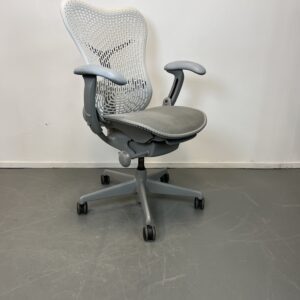 Herman Miller Mirra 1 Bureaustoel Licht Grijs