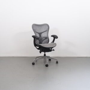 Herman Miller Mirra 2 Bureaustoel Graphite/Chroom - Business