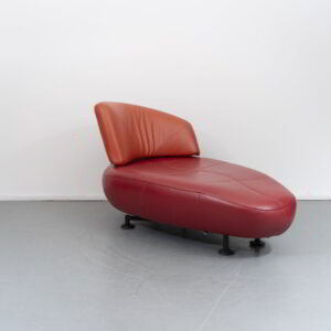 Leolux Kikko Chaise Longue oranje/rood - zwart frame