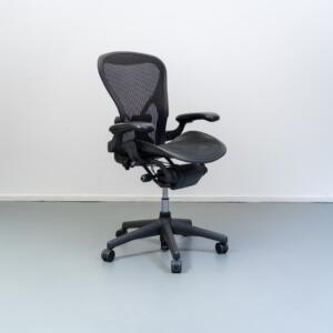 ACTIE Herman Miller Aeron Classic Bureaustoel Graphite - Maat B