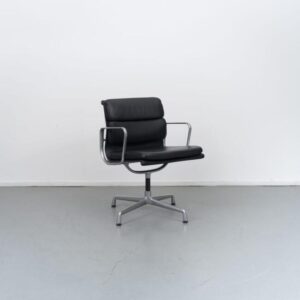 Vitra Eames EA 208 Softpad Zwart Leer - Chroom