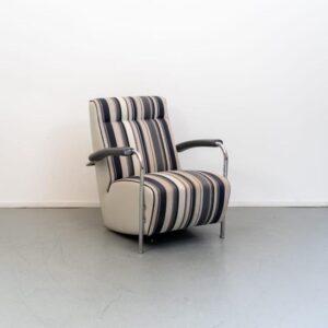 Leolux Scylla - Hoge Rug grijs/wit/zwart gestreepte stof