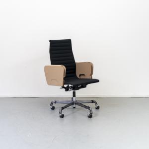 Vitra Eames EA 119 Bureaustoel Zwart Hopsak - Chroom