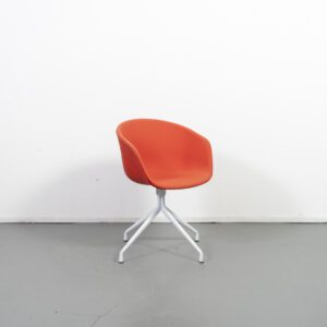 Hay About a Chair AAC21 Draaibaar Rood Stof - Wit