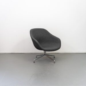 Hay about a Lounge Chair Grijs onderstel Aluminium