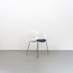 Fritz Hansen NAP stoel Wit Stapelbaar