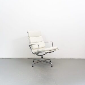 Vitra Eames EA 216 Soft Pad Fauteuil Wit Leer - Gepolijst
