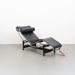 Cassina Le Corbusier Lc4 Dek Zwart - Leer