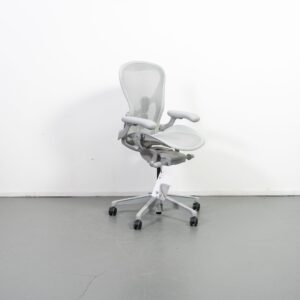 Herman Miller Aeron Remastered Bureaustoel Mineral Pellicle (B) – Aluminium