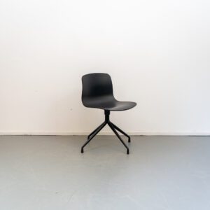 HAY About a Chair AAC10 stoel  zwart onderstel