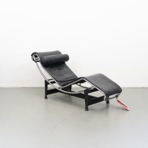 Cassina Le Corbusier LC4 Chaise Longue Zwart Leer - Chroom