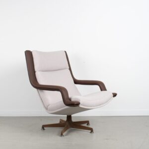 Artifort F140 Fauteuil Crème Wit Stof + Bruin Leder