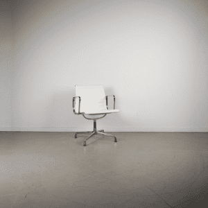 Vitra Eames EA 108 Stoel Wit Leer – Chroom