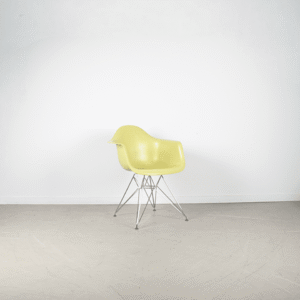 Vitra Eames DAR Kuipstoel Limoen – Chroom