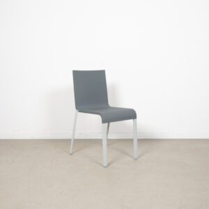 Vitra .03 Stoel Stapelbaar Grijs Kunststof - Zilver