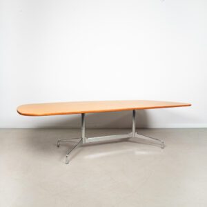 Vitra Segmented Tafel Hout – Chroom