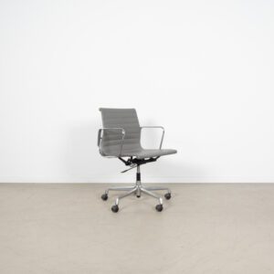 Vitra Eames EA117 Bureaustoel Grijs Leer - Aluminium
